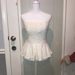 CLASSY LACE STRAPLESS LINED RACHEL & CHLOE SZ M WORN TWICE BLOUSE